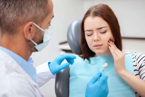 emergency dentist in Caerphilly