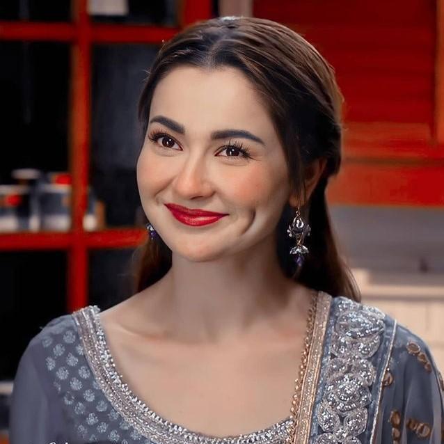 Hania Aamir